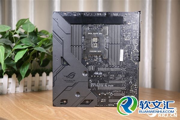 顶级X399！华硕ROG主板ZENITH EXTREME图赏